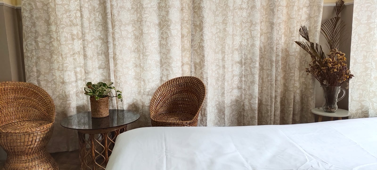 Deluxe Double Room (AC)